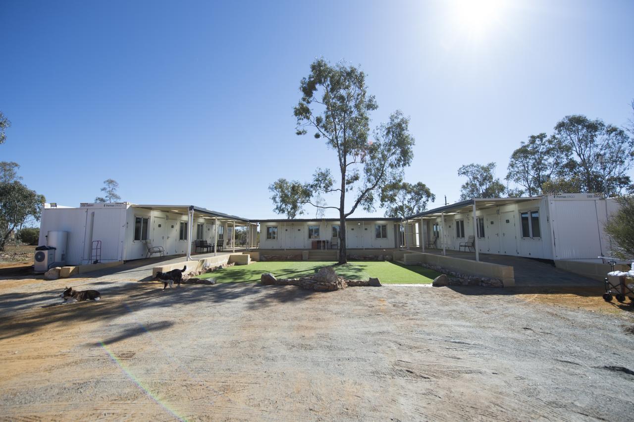 The Old Convent Dalwallinu Bed & Breakfast Exterior photo